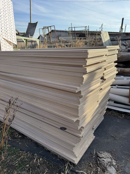 Продам полки  лакированые дсп