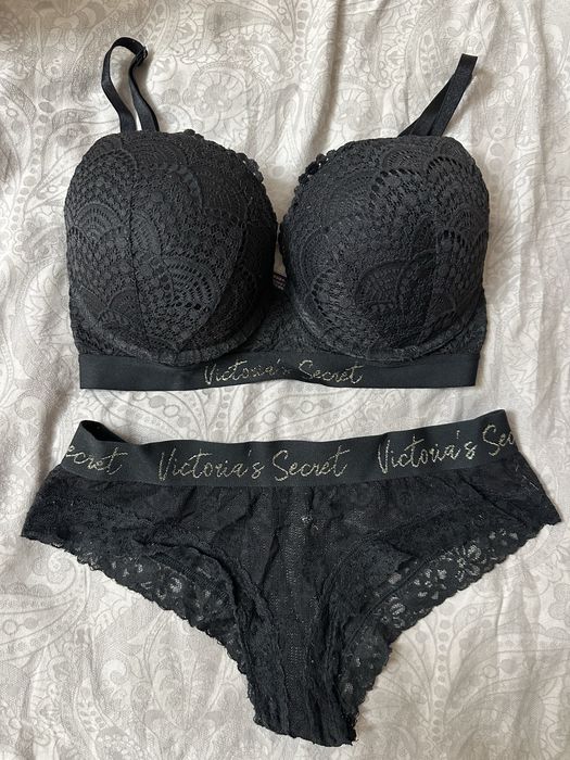 Комплект бельо Victoria’s Secret от луксозната серия