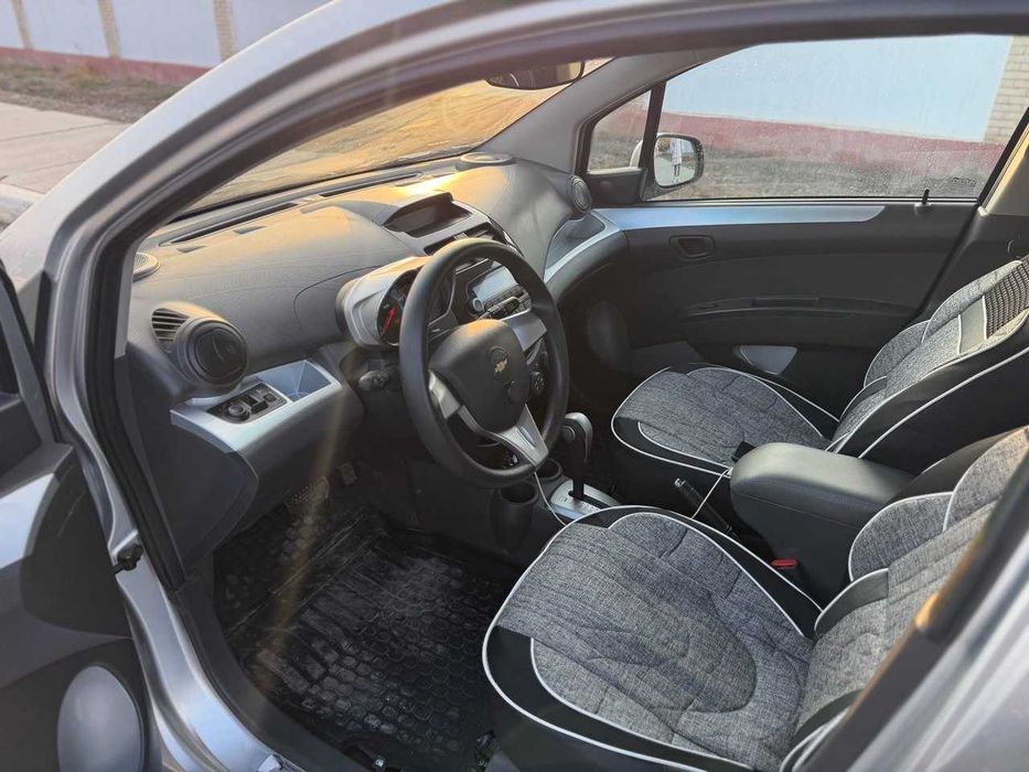 Продаётся Chevrolet Spark LT AT 1.25