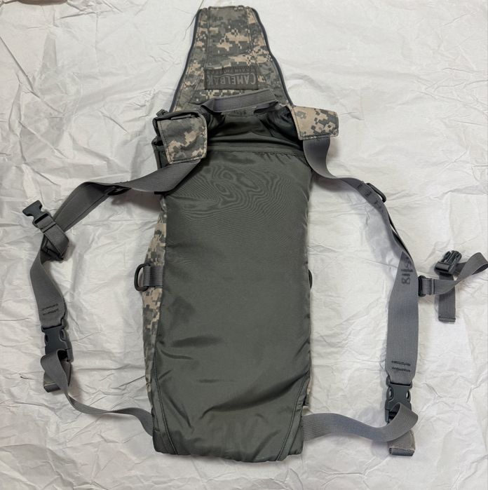 Rucsac / Husă Hidratare Militară MOLLE II (stil CamelBak) 3L, Camuflaj UCP / ACU - Surplus Armata Americană