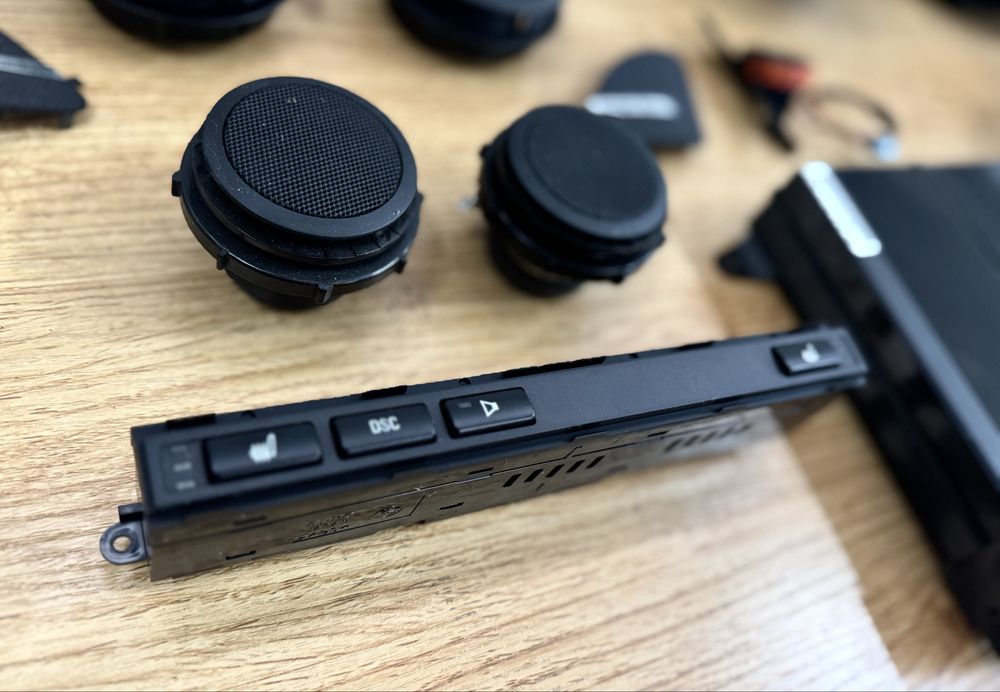 Комплект озвучение Harman Kardon за BMW E46 комби
