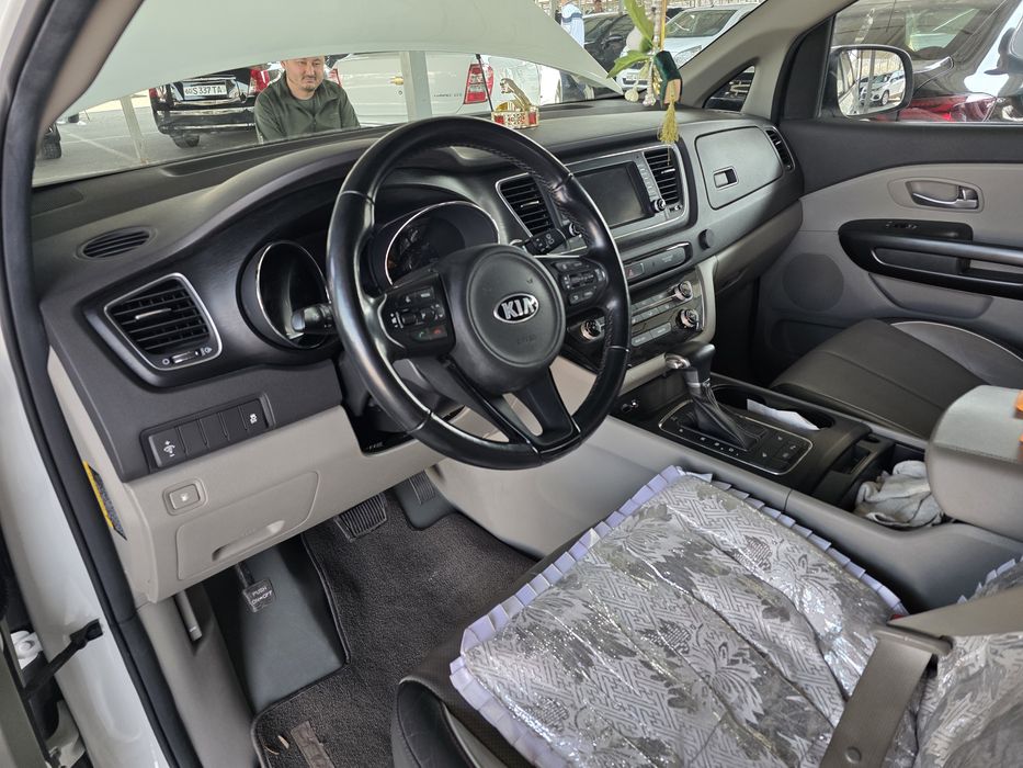 Киа седона 2017йил бинзин порбег33мин