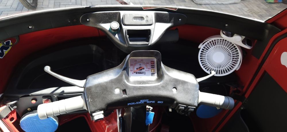 Vând Piaaggio Ape pentru afaceri de succes