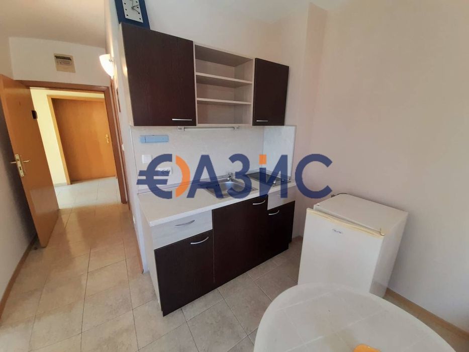 Продава се Едностаен апартамент в к.к. Слънчев бряг - 45 кв.м за 1045 €/кв.м - Снимка #6