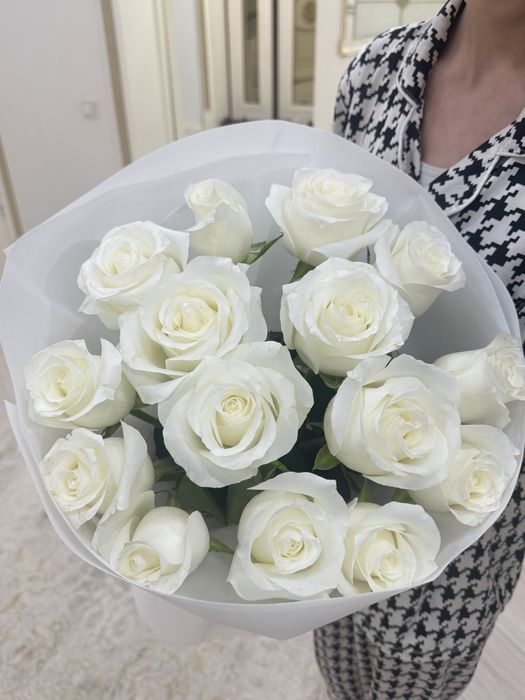 Белые розы (голлад)