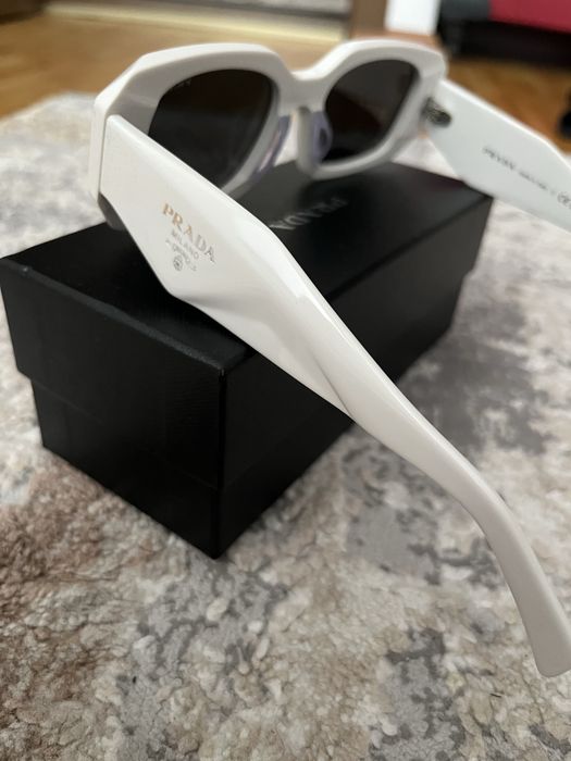 Ochelari de soare Prada alb