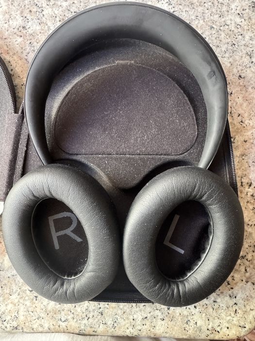 Bose 700 Wireless Noise Cancelling