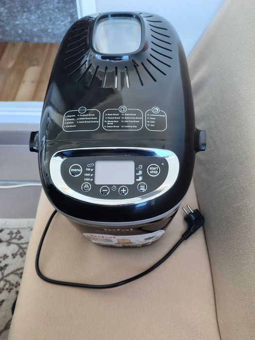 Mașină de făcut pâine