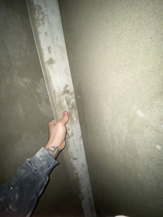 Executăm Tencuieli mecanizate pompă 220w