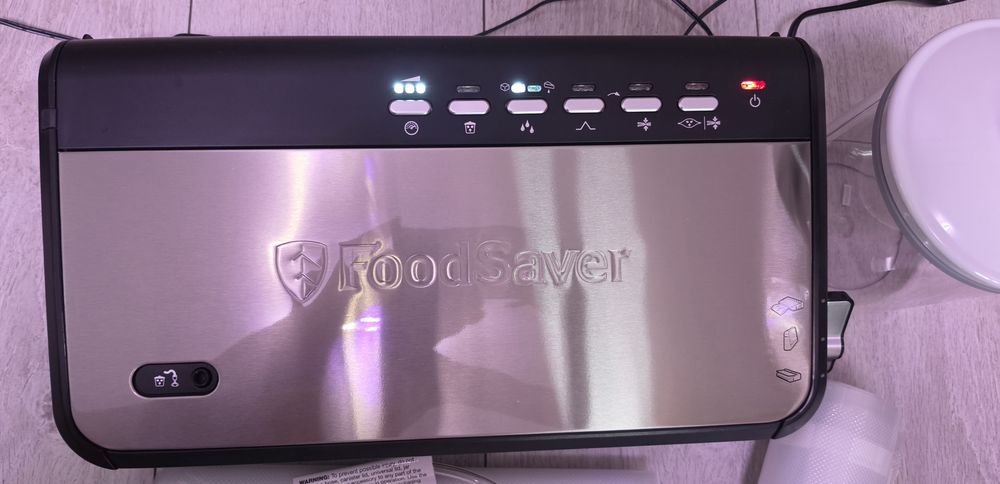 Машива за вакумирване FoodSaver