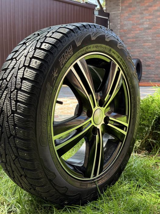 Комплект шины и дисками