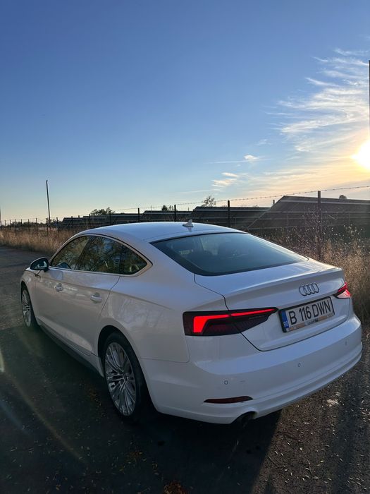Audi a5 b9 2019 ușor avariat!!