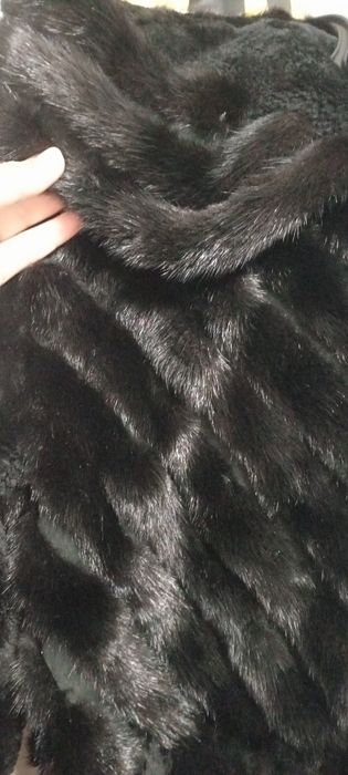 Шуба мутон, капюшон воротник норка