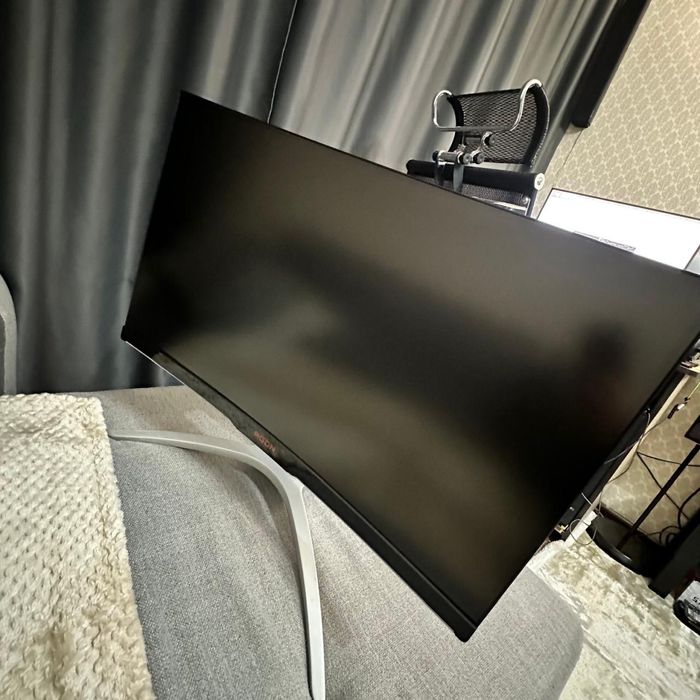 Могитор Лос  AG272QCX