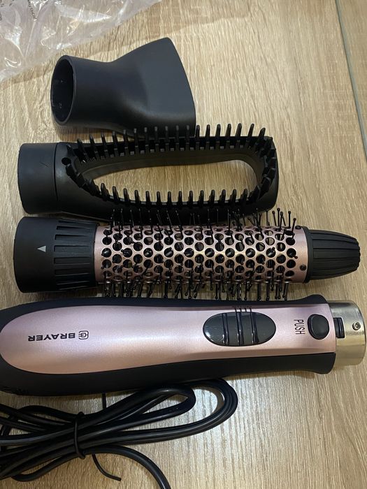 Фен-щетка BRAYER