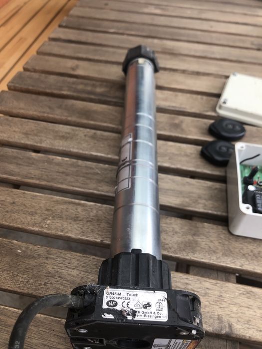 Електродвигател и електроника за алуминиева гаражна врата