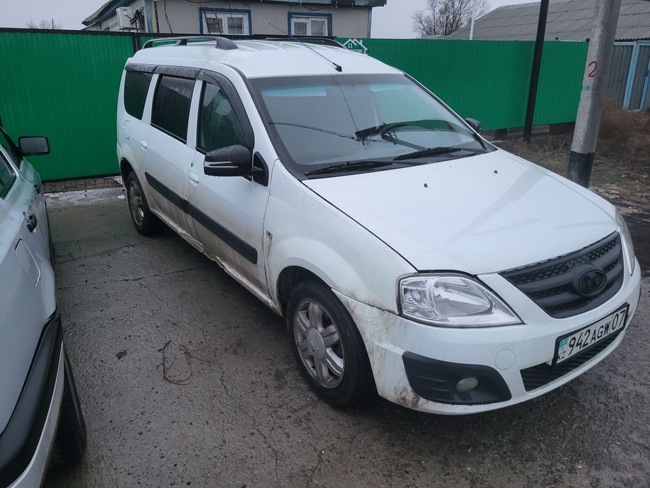 Лада Ларгус 7мест 16кл к4м рено.