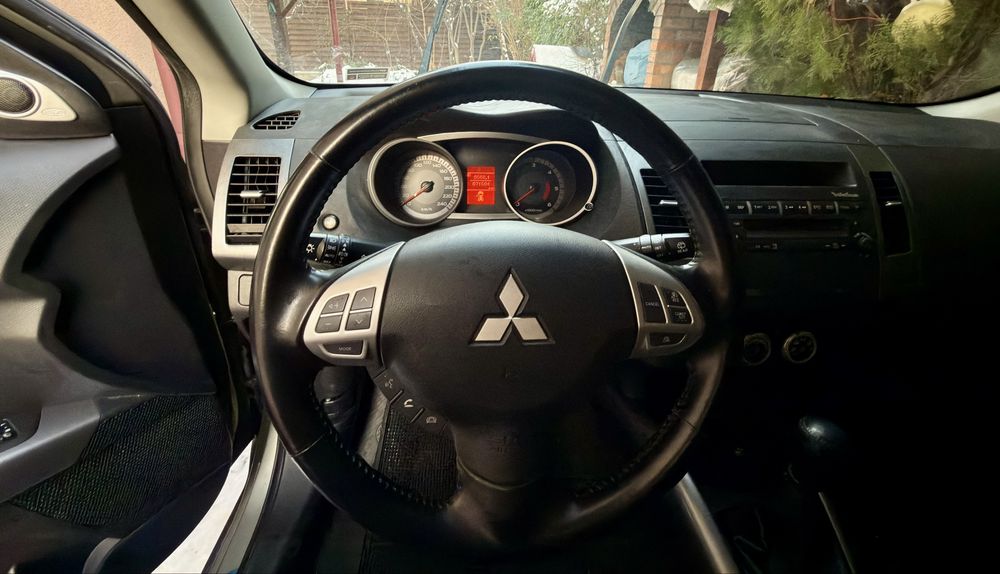 Mitsubishi Outlander 2008/2.2 diesel/EU4/4x4/7locuri/6trepte