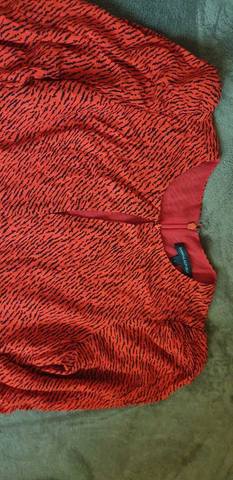 Banana republic- Кокетна червена рокля