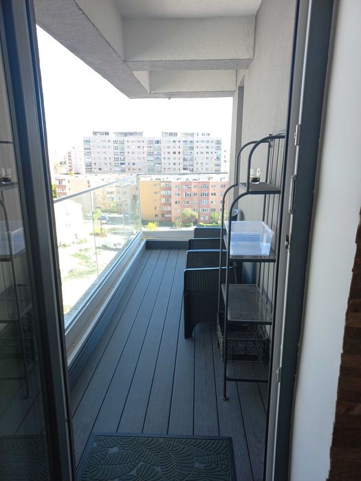 Apartament 3 camere in centrul Brasovului. Aproape de Aula Universitatii si Colina Universitatii. Bloc din 2016. Parcare demisol si boxa.