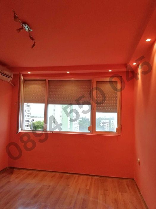 Продава се Двустаен апартамент в Бургас, Зорница - 40 кв.м за 1800 €/кв.м - Снимка #1