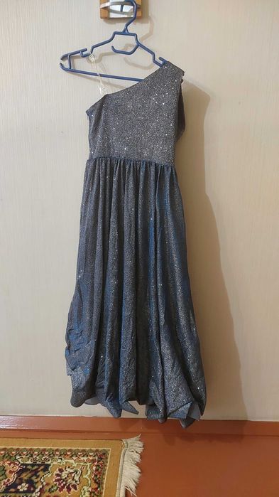 Платье нарядное для девочки