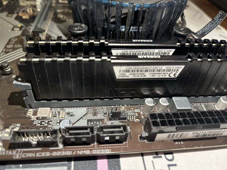 Kit Gaming Intel Core i5 14500, Placa de baza Gigabyte B760M-DS3H DDR4, 8GB RAM DDR4