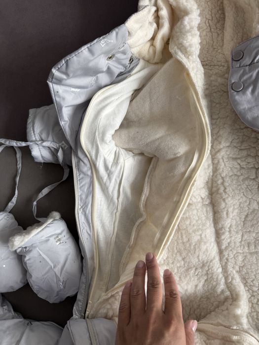 Продам детский зимний комбинизон трансформер!