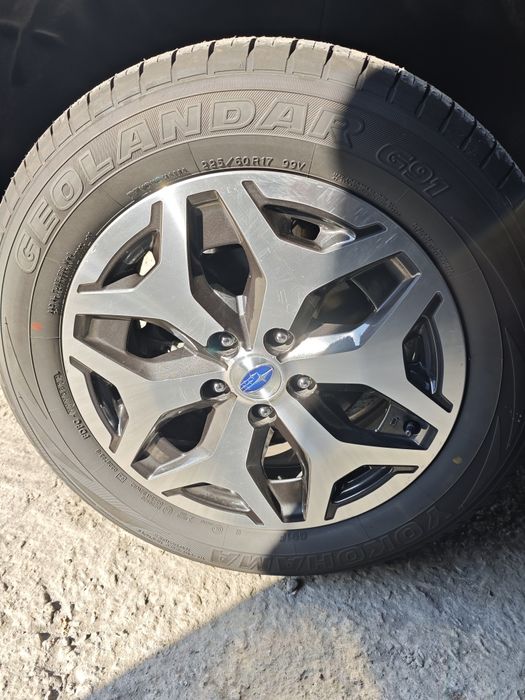 Продам диски с летней резиной Subaru forester