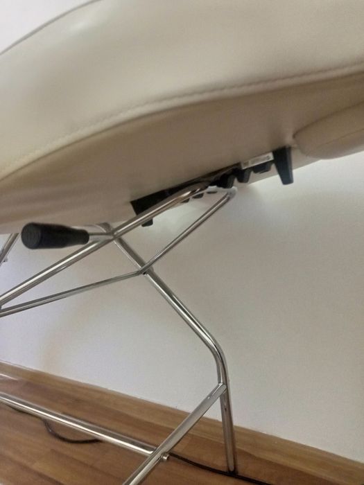 Медицинская кушетка кровать