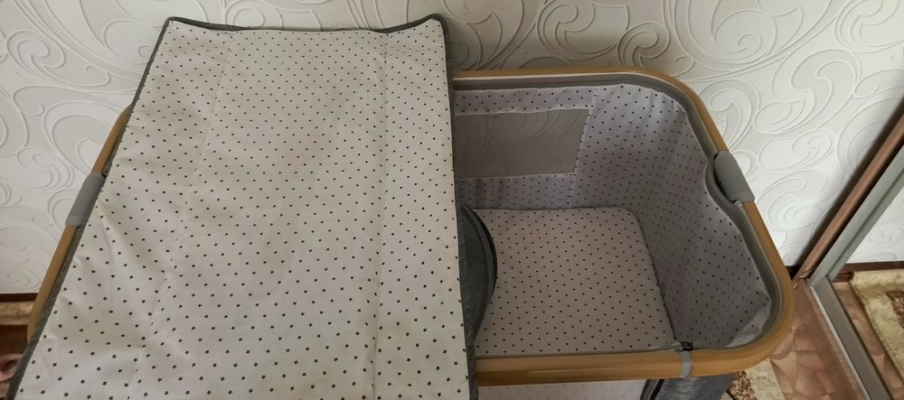Продам кроватку приставную