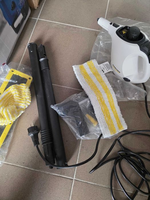 Aparat de curățat cu abur Kärcher SC 1 EasyFix, Presiune abur: 3 bari, Timp de încălzire: 3 minute, Putere: 1.200 W