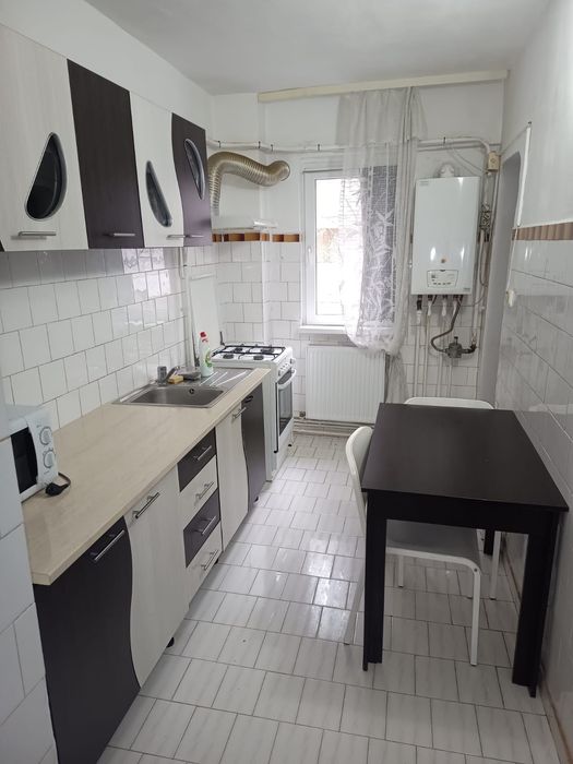 Vând apartament 2 camere, decomandat, cf 1,  mobilat, confort  1, decomandat