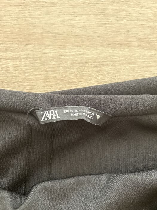 Черен топ ZARA