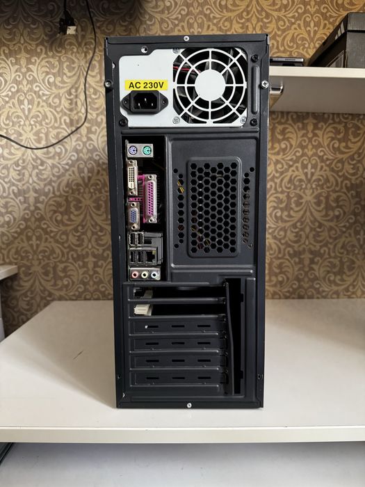 LG kompyuter komplekt sotiladi