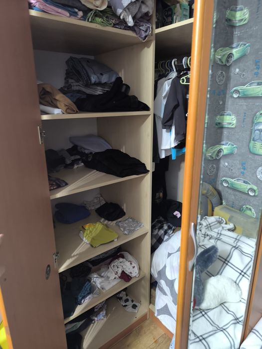 Продам шкаф угловой