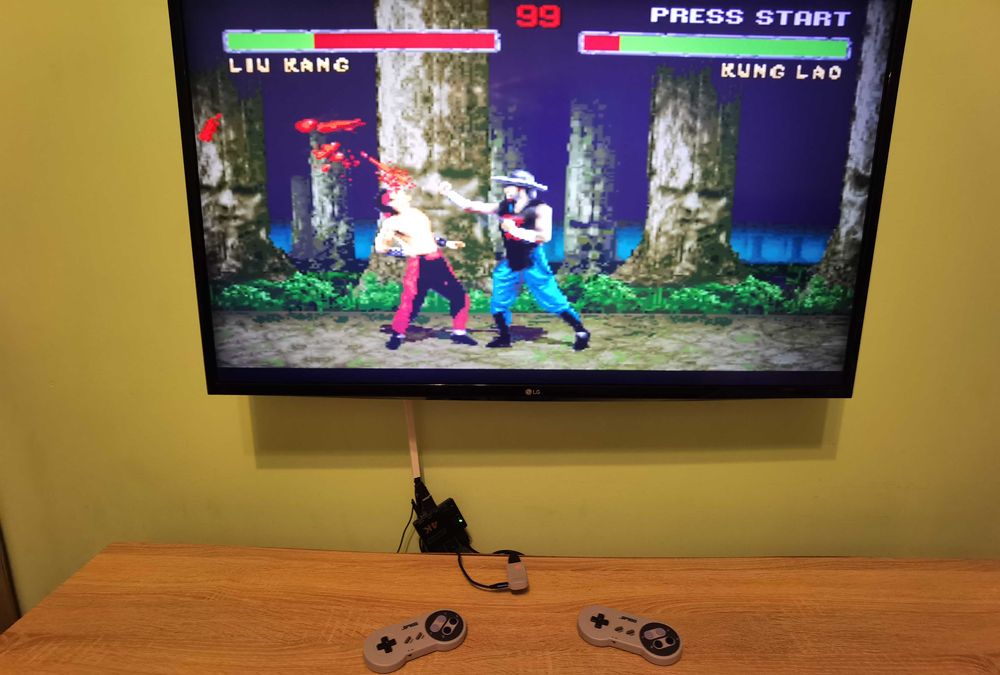 Super Nintendo SNES HDMI конзола с БЕЗЖИЧНИ контролери и над 5500 игри