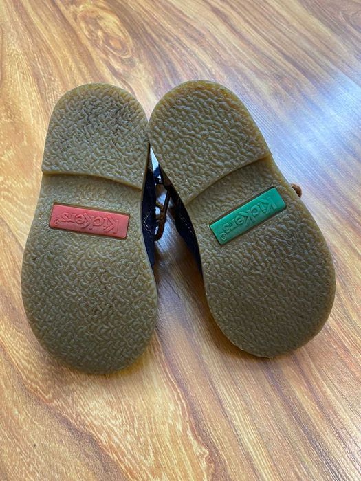 Детски обувки KicKers, ползвани веднъж. 23 номер