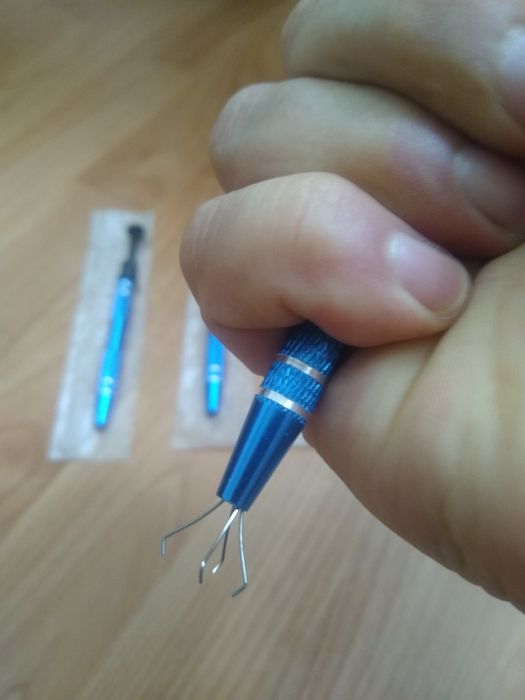 Holder aluminiu cu gheara titan pentru electronica/service-uri - UK