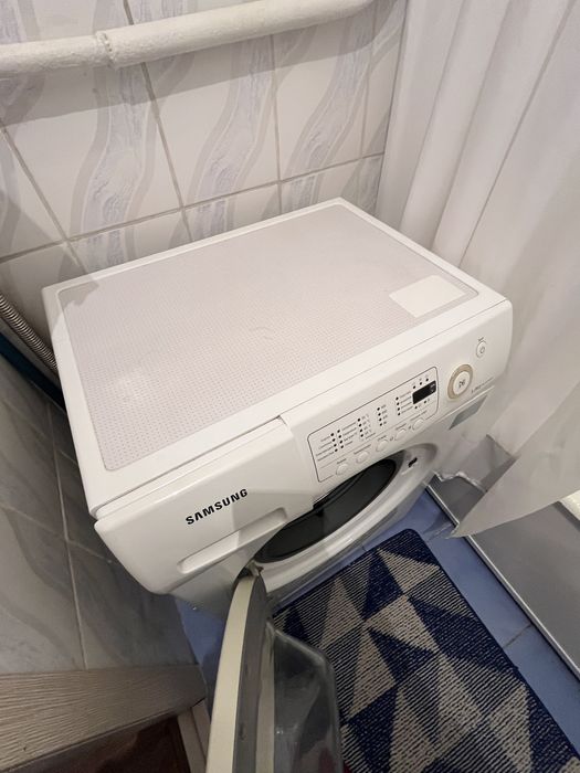 Продам стиральную машину