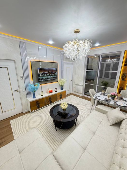 Чиланзар 3.  2в3 комнатная зеркалка.  Евро меб и тех