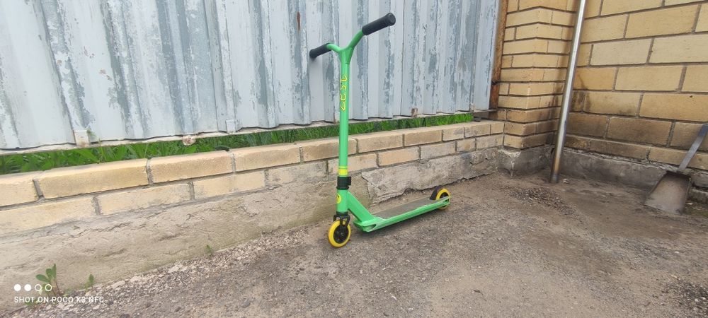 Трековый самокат Vokul