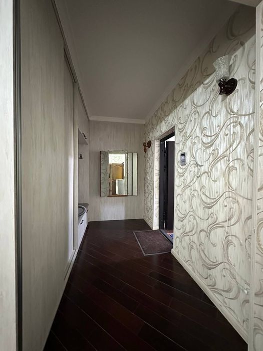 Сдается в аренду квартира (госпитальный рынок) 3/4/4 ,100кв,м