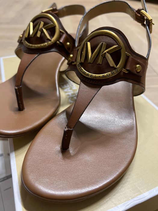 Сандалии Майкл Корс
