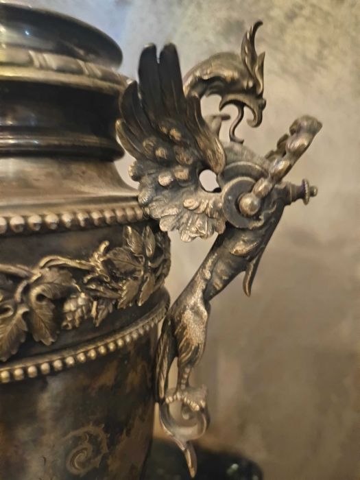 Изключително рядка маслена лампа от викторианската епоха.