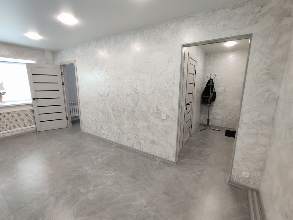 Продается 2-комн (1-52, 1 эт)