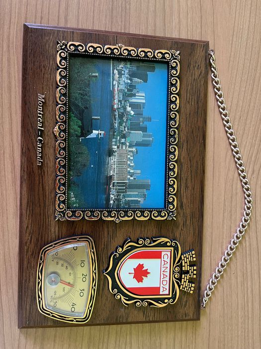 Вази, сувенури , гривни - дърво лот за 37 лв. Фигури от порцелан