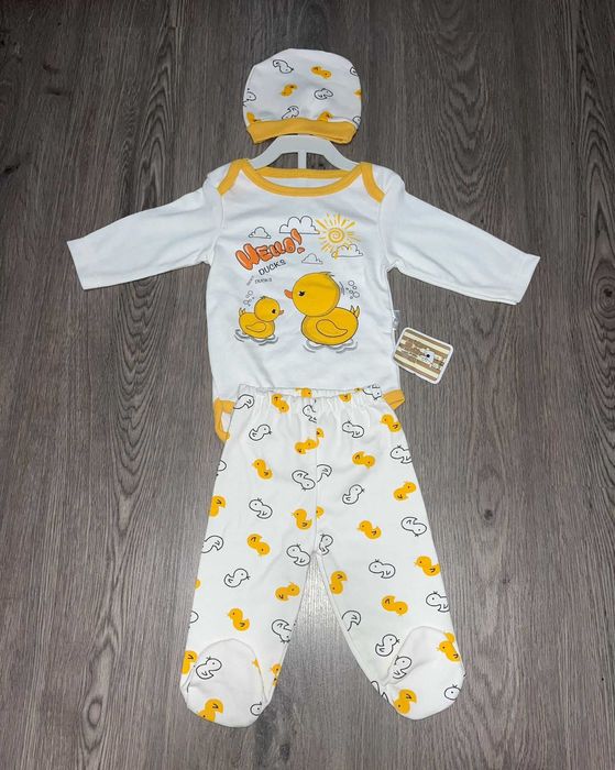 Set body pantaloni caciulita