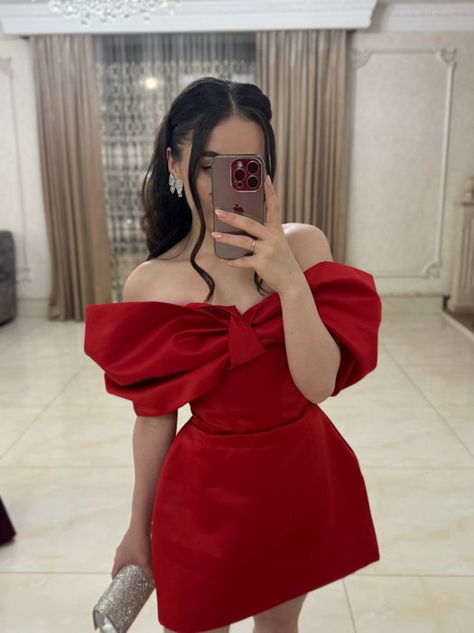 Шикарное красное мини платье с бантом