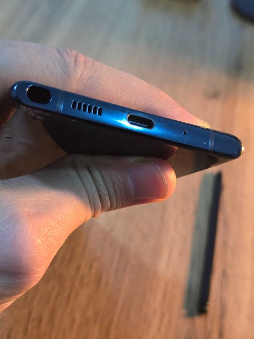 Galaxy NOTE 10 Plus 5G (singan joylari bor)